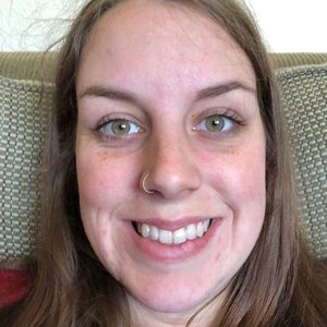 Meet your Posher, Abby